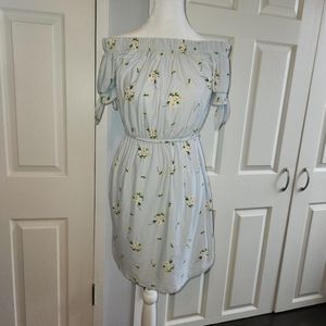 No Boundaries Women's Dress Size Small, pale blue with white flowers